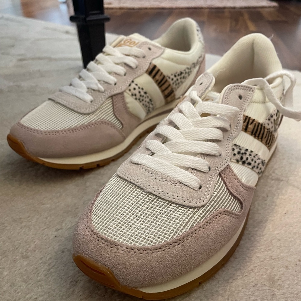 Women’s Gola sneakers!